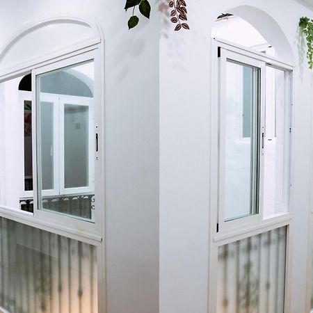 Triana Riverside Guesthouse Sevilha Exterior foto